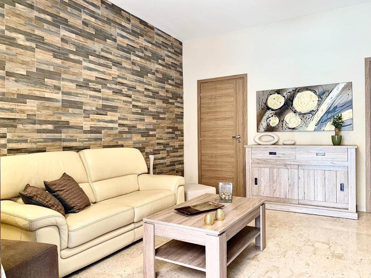 דירות בלסטראטה Serenity House מראה חיצוני תמונה
